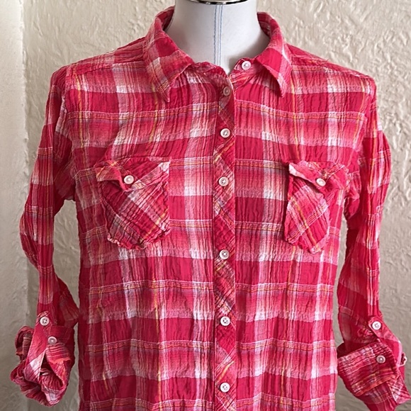C&C California Pink Plaid Lightweight Woven Crinkle Button Up Shirt Small - Picture 2 of 9